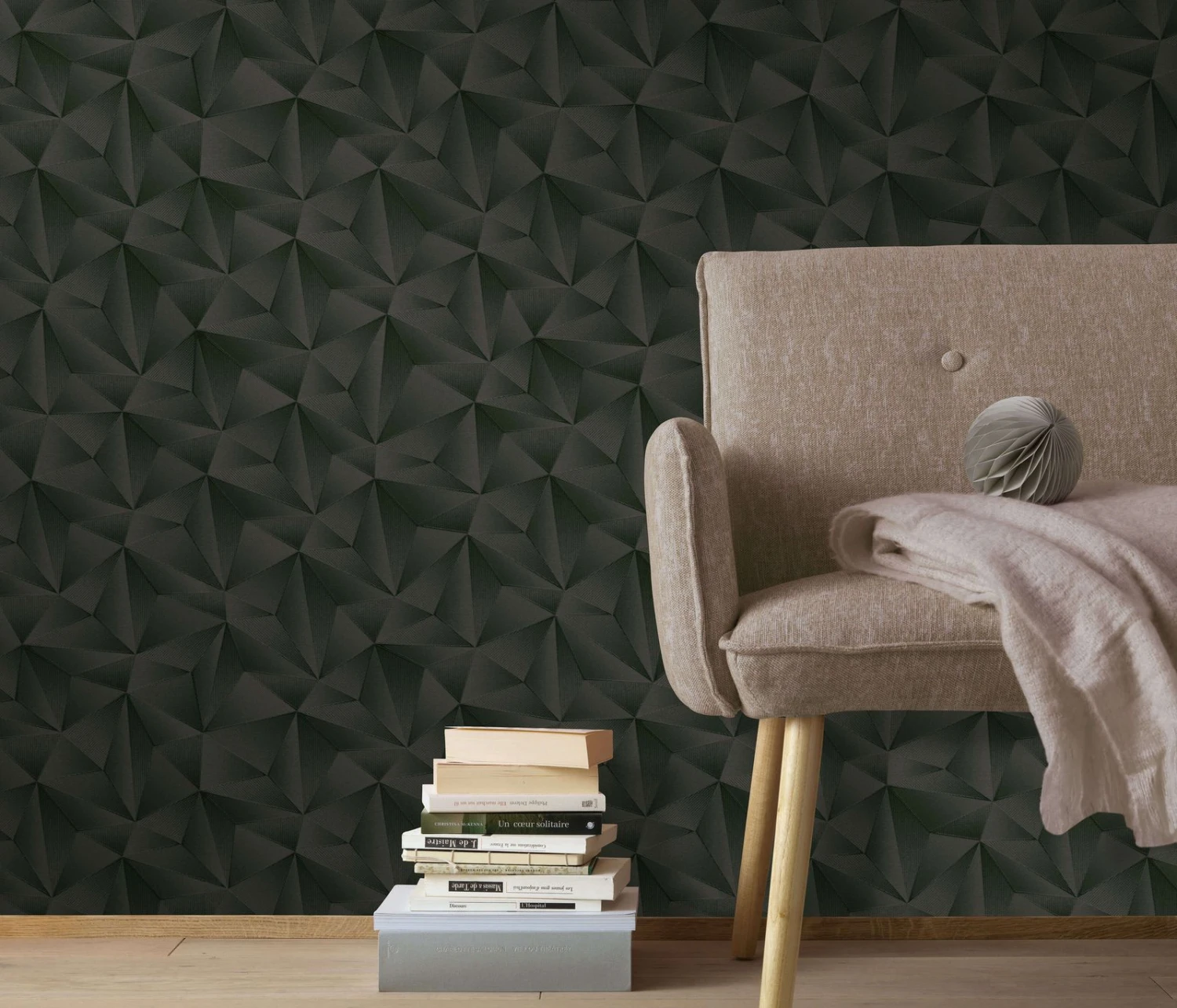 Vliestapete Dreiecke 3D Erismann 10106-15 Anthrazit 4 Vliestapete Dreiecke 3D Erismann 10106-15 Anthrazit – Bild 4